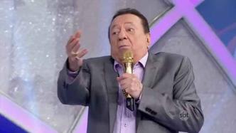 Depois de uma parceria de seis anos, Raul Gil deixa o SBT, segundo noticiou o filho do apresentador no Instagram(foto: YouTube/SBT Online/Reprodução) Depois de uma parceria de seis anos, Raul Gil deixa o SBT, segundo noticiou o filho do apresentador no Instagram(foto: YouTube/SBT Online/Reprodução)