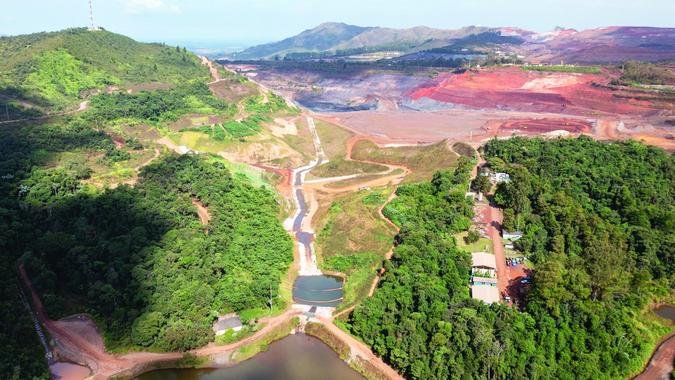 A barragem Grupo, localizada na Mina Fábrica (Complexo de Ouro Preto/MG), é uma das estruturas a montante da Vale que teve as obras de descaracterização concluídas (foto: Vale/Divulgação ) A barragem Grupo, localizada na Mina Fábrica (Complexo de Ouro Preto/MG), é uma das estruturas a montante da Vale que teve as obras de descaracterização concluídas (foto: Vale/Divulgação )