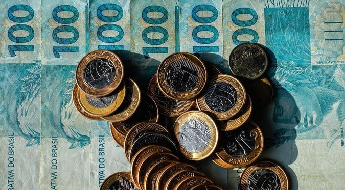 Taxa Selic atual é de 13,75% ao ano, após o Copom reduzi-la em 0,25 ponto percentual neste mês(foto: Rafa Neddermeyer/Agência Brasil) Taxa Selic atual é de 13,75% ao ano, após o Copom reduzi-la em 0,25 ponto percentual neste mês(foto: Rafa Neddermeyer/Agência Brasil)