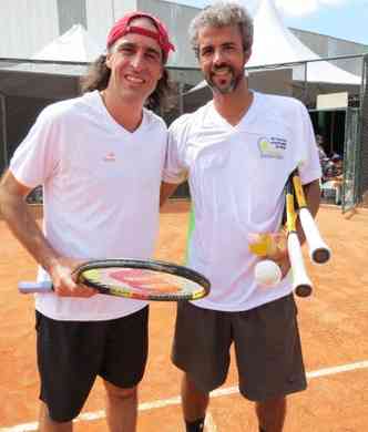 Os ex-tenistas Fernanda Meligeni e Pedro Braga foram as grandes atraes do torneio solidrio(foto: Alysson Lisboa?Encontro)