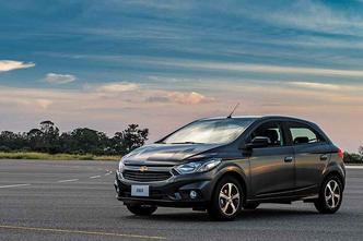 O Chevrolet Onix: líder em volume de emplacamentos em 2017, apesar do resultado ruim no teste de impacto(foto: Divulgação) O Chevrolet Onix: líder em volume de emplacamentos em 2017, apesar do resultado ruim no teste de impacto(foto: Divulgação)