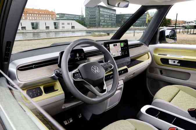 O ID. Buzz  parte importante da estratgia de eletrificao da Volkswagen: montadora prev atingir a meta de 55% de veculos eltricos at o incio da prxima dcada(foto: VW/Divulgao)