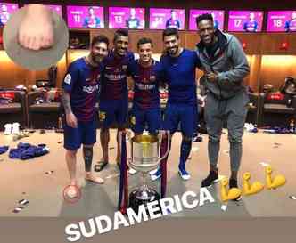 Essa imagem de jogadores sulamericanos do Barcelona, publicada pelo clube catalo aps a conquista da Copa do Rei, est causando polmica devido aos supostos seis dedos no p de Lionel Messi(foto: Twitter.com/Juezcentral/Reproduo)