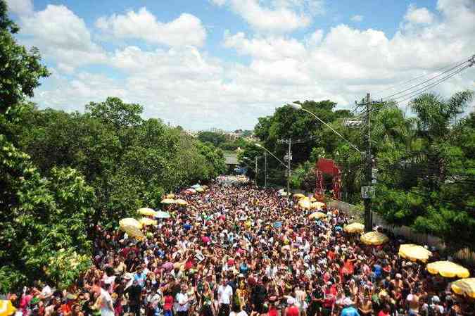 O Carnaval de Belo Horizonte tem pblico estimado de 5 milhes de pessoas em 2020(foto: Alexandre Guzanshe/EM/D.A. Press)
