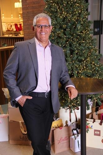 Depois de quase quatro d�cadas no food service, Em�lio Brandi voltou a investir no bairro onde mora desde os anos 1980, agora � frente do Bot�nico Shopping(foto: P�dua de Carvalho)