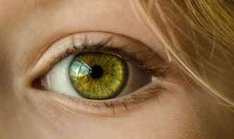 De acordo com o oftalmologista, mulheres vtimas da menopausa precoce acabam tendo mais risco de contrair a catarata(foto: Pixabay)