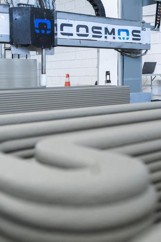 A máquina representa um salto de inovação na construção civil, capaz de imprimir as paredes estruturais de uma casa de 50 m² em até quatro dias(foto: Divulgação Cosmos 3D) A máquina representa um salto de inovação na construção civil, capaz de imprimir as paredes estruturais de uma casa de 50 m² em até quatro dias(foto: Divulgação Cosmos 3D)