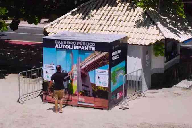 Banheiro pblico autolimpante em Santa Catarina, semelhante aos que sero instalados em BH(foto: CleanSe/Divulgao)