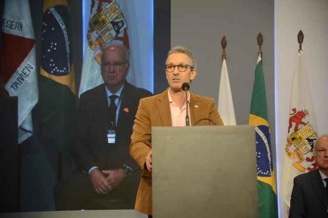 O governador de Minas Gerais Romeu Zema durante discurso no evento: O governador de Minas Gerais Romeu Zema durante discurso no evento: